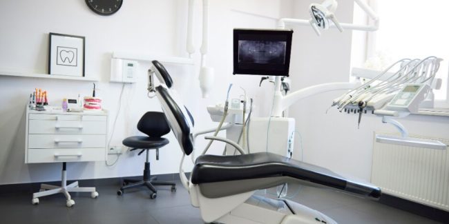 Top Dental Clinics for Implants in Costa Rica